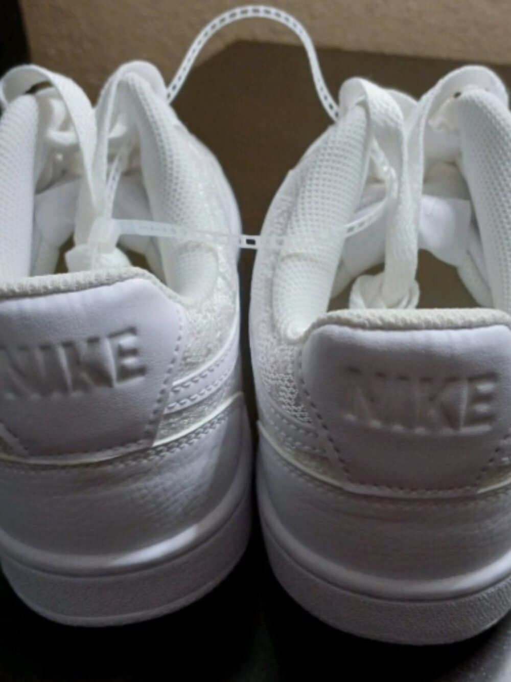 Nike White Lace Shoes Woman Size 9 New - Picture 3 of 5